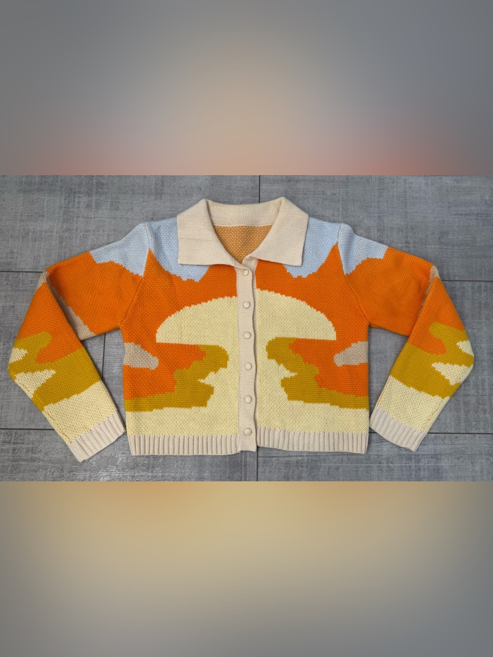 New Women’s Collared Cardigan Sweater Small Vibrant Sunset Pattern